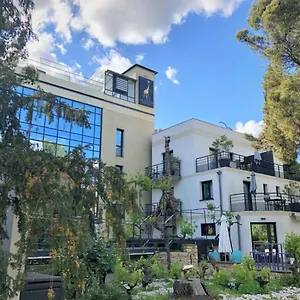 Appart' La Girafe Marseille Est - Porte D'aubagne Hotel La Penne-sur-Huveaune